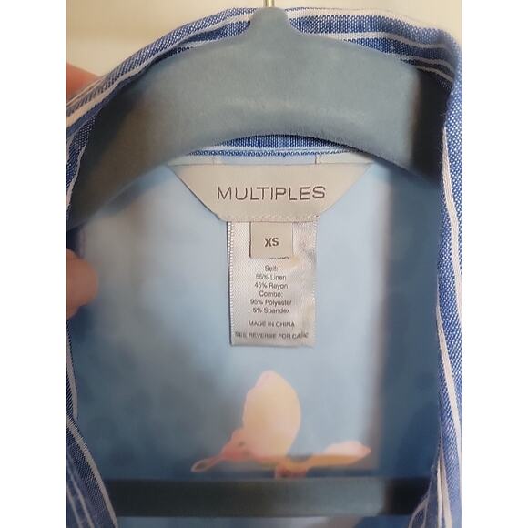 Multiples Women's Button Up Size XS Floral Butterfly Back - Picture 4 of 11